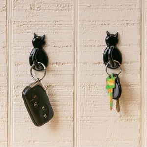 CATLADYBOX wall hooks